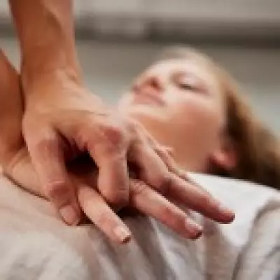 Women Less Likely to Receive CPR Due to Bystander Awkwardness, Study Reveals