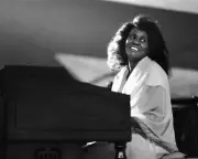 Alice Coltrane's Cosmic Jazz Revival: From Overlooked Innovator to Modern Muse