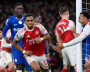 Arsenal Secures Tense Victory Over Chelsea to Reclaim Five-Point Lead