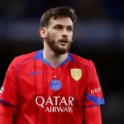 Arsenal's Pursuit of PSG Star Kvaratskhelia Gains Momentum Amid Transfer Rumors