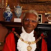 Bath Mayor Apologizes for Sharing Posts Calling Jewish Ambulance Arson a Fraud