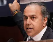 Crypto PACs Pour Millions into Midterm Races, Shaping Political Landscape