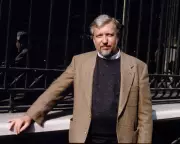 Dan Simmons, Award-Winning Speculative Fiction Author, Dies at 77