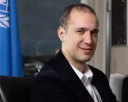 Exiled Iranian Scientist Wins Stockholm Water Prize Amid Personal Risk