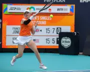 Francesca Jones Defeats Venus Williams for Historic WTA 1000 Breakthrough in Miami