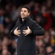 Gary Neville Urges Arteta to 'Risk' FA Cup for Arsenal's Premier League Title Bid