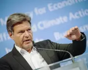 Germany's Ex-Minister Warns of Global Weaponization Beyond Energy