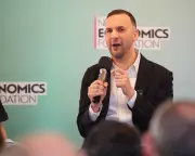 Green Party Leader Zack Polanski Proposes Wellbeing Over GDP Growth in Economic Vision