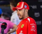Hamilton Confident Ferrari Can Challenge Mercedes for 2026 F1 Title