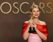 Irish Pride Soars as Jessie Buckley Makes Oscar History with Best Actress Win