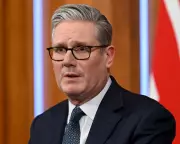 Keir Starmer's Popularity Crisis: Poll Shows Voters Call PM 'Useless' and 'Weak'