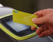 Myki Card System to Remain Until 2027 Amid Tap-and-Go Delays in Victoria
