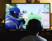 Online Gaming Ban in Social Media Restrictions Deemed Unworkable and Harmful