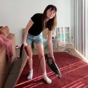 Oscars Red Carpet Dumped in Skip, TikToker Rescues It for Her Flat