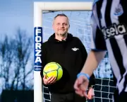 Paul Robinson Reflects on Replacing Alan Shearer in Infamous 1999 Tyne-Wear Derby