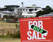 RBA Holds Rates Amid Global Tensions and Inflation Pressures