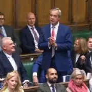 Reform MPs Stage Dramatic Commons Walkout During PMQs Clash with Starmer