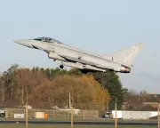 Rolls-Royce CEO Welcomes German Role in UK's Next-Gen Fighter Jet Project