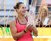 Sabalenka Secures Sunshine Double with Gritty Miami Open Victory Over Gauff