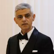 Sadiq Khan Poised for Lords Peerage as Starmer Seeks to Placate Critic