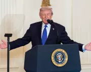 Trump to Attend White House Correspondents' Dinner for First Time as President