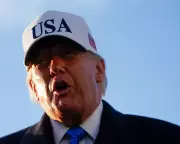 Trump Urges UK Warships to Secure Strait of Hormuz Amid Iran Conflict