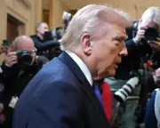 Trump's Iran War Strategy Criticized as Civilian Death Toll Rises