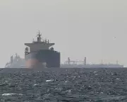 UK Proposes Global Summit to Reopen Vital Strait of Hormuz Amid Crisis