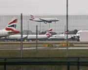 UK Regulator Rejects Heathrow's Plan to Hike Landing Fees for Upgrades