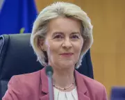 Von der Leyen Urges Realistic EU Foreign Policy Amid Global Shifts