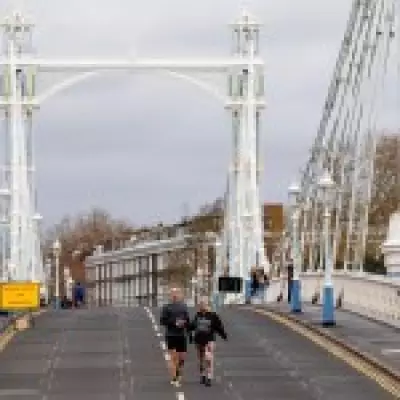 Albert Bridge Reopens to Pedestrians After Safety Closure Due to Structural Movement