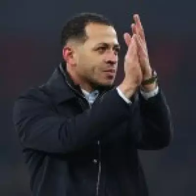 Chelsea's Role in Arsenal's Premier League Title Chase Highlighted by Cascarino