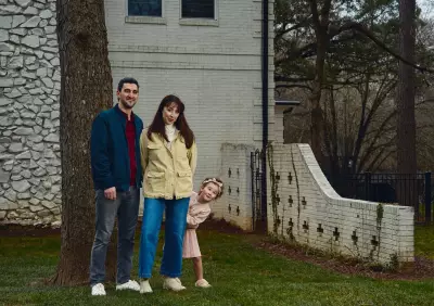 Family Discovers 70,000 Bees Living in Daughter's Bedroom Wall