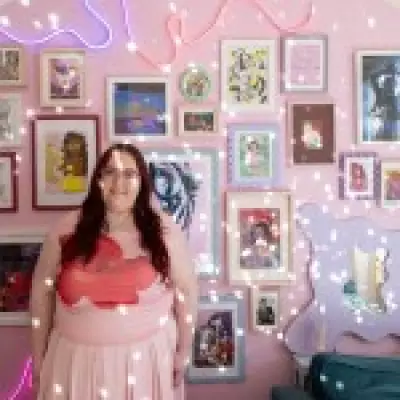 Inside a £645pcm Disco-Themed Leicester Flat: A Photographer's Pastel Palace