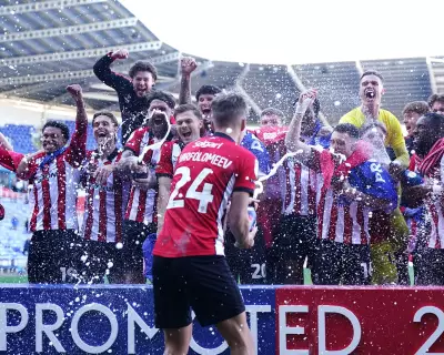 Lincoln City Secures Championship Promotion with Victory at Reading
