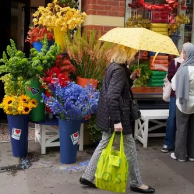 London Braces for Over a Week of Continuous Rain Following Easter Weekend