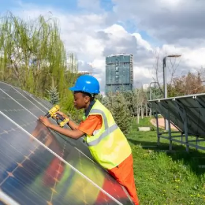 London Colleges Selected to Train Thousands for AI and Clean Energy Jobs