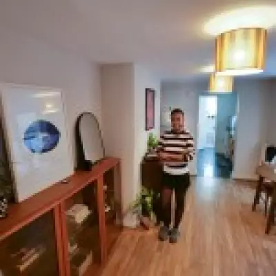 London Renter Pays £2,600 Monthly for South London One-Bed Flat