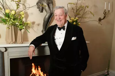 Stephen Fry Sues CogX Festival for £100k Over Stage Fall Injuries