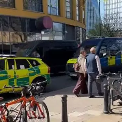 Tate Modern Evacuated as Police and Emergency Services Rush to Scene
