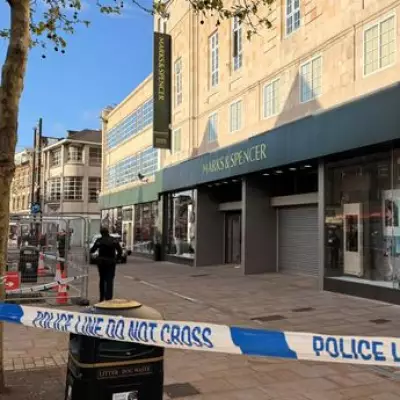 Teenager Stabbed in Busy Croydon Shopping District, Police Launch Investigation
