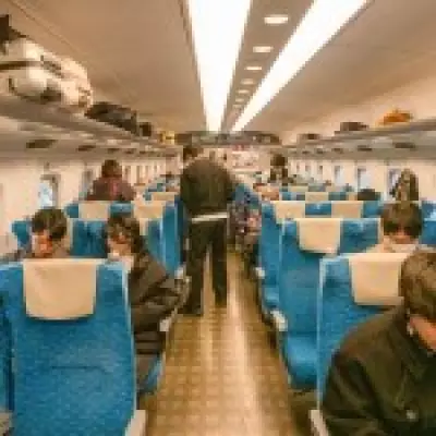 Tourists' Bullet Train Luggage Blunder Reveals Key Japan Etiquette Faux Pas