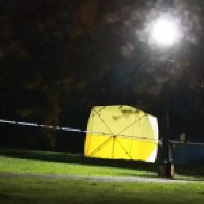 Tragic Stabbing at Primrose Hill Leaves 21-Year-Old Dead, Police Launch Manhunt