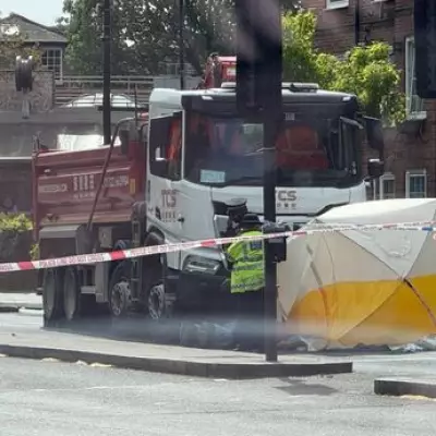 Woman in 20s dies in lorry collision near Oval tube station in south London