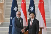 Albanese's Singapore Visit Amid Fuel Crisis: Key Talks with PM Wong
