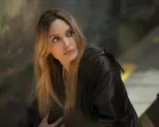 Angelina Jolie's Personal Cancer Battle Elevates Fashion Drama 'Couture'