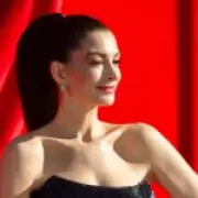 Anne Hathaway Stuns in Versace Tuxedo Gown at Devil Wears Prada 2 Premiere
