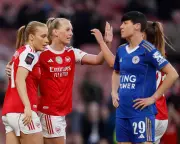 Arsenal Crush Leicester 7-0 to Keep WSL Title Pressure on Manchester City