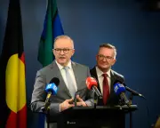 Australia Pledges Support for Strait of Hormuz Opening as Fuel Prices Set to Drop