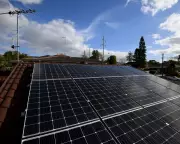 Australia's Renewable Energy Hits 46.5% Record as Batteries Cut Power Prices